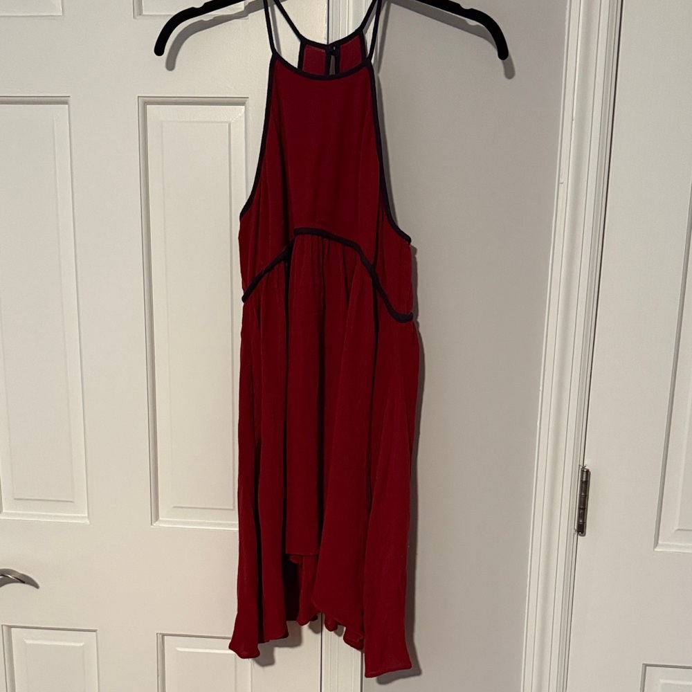 Elegant Red Mini Dress with POCKETS
